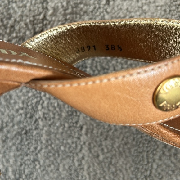 Prada Leather Studded Accents T-Strap Sandals Women's Size: 38.5/8.5 - Picture 7 of 9